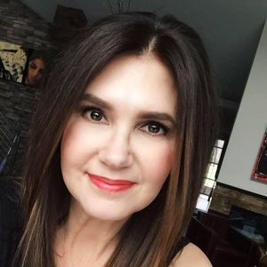 Meet your Posher, Monica